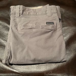Men’s Columbia hiking outdoor pants gray, size 32x30